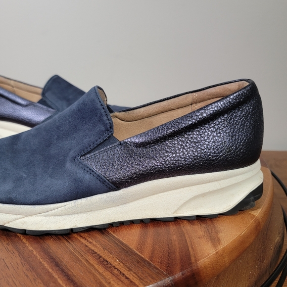 Naturalizer Blue Suede Leather Slip-On Women's Shoes Size 8 Slip On Sneakers - Picture 3 of 15